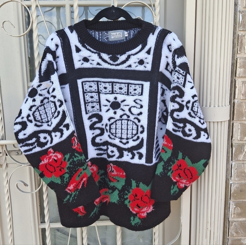 Vis-A-Vis White Geometric Graphic Floral Red Roses Knit Sweater Women Size Small - Picture 4 of 16